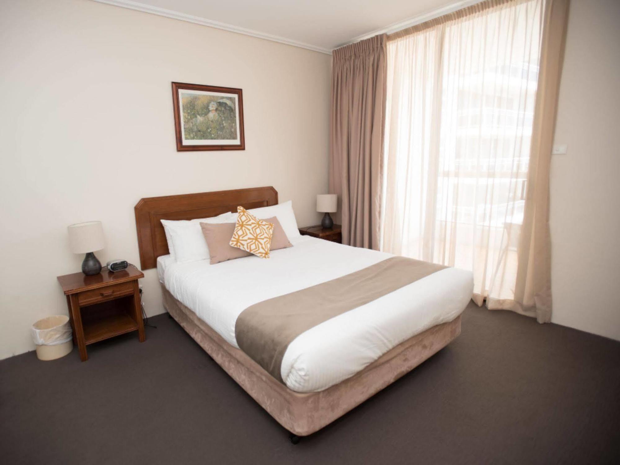 Nesuto Aparthotel Sydney Exterior photo